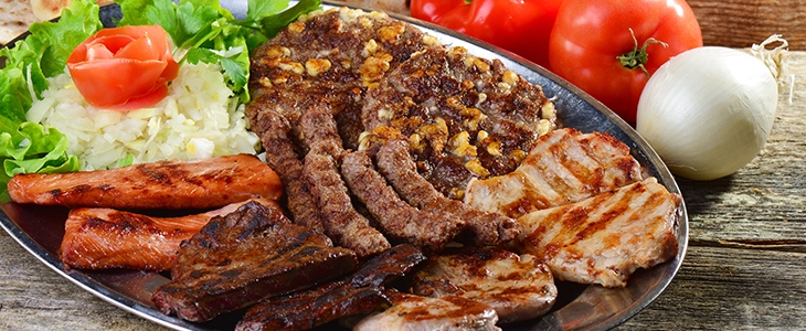 Odlicna makedonska mesna žar plošca ali polnjena vešali - Kuponko.si