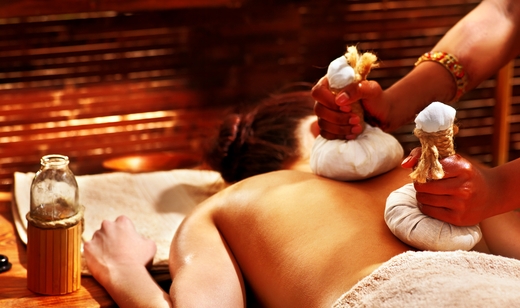 Do 60% popust na ayurvedsko ali klasično masažo celega - Kuponko.si
