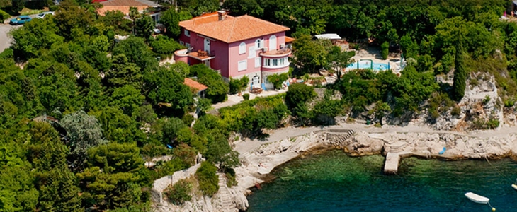 HUDA CENA na mediteranski oddih ob morju v čudoviti vil - Kuponko.si