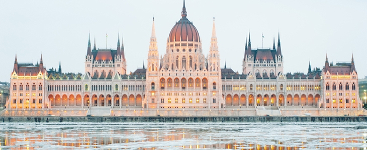 [%]HUDA CENA[/%] za adventni izlet v Budimpešto, mesto - Kuponko.si