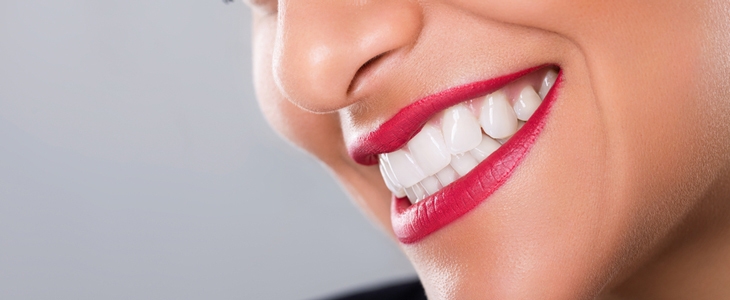 Do 62% popust za keramično zobno krono, čiščenje zobneg - Kuponko.si