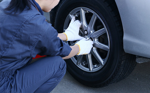Do 61% popust na menjavo pnevmatik z jeklenimi ali ALU - Kuponko.si