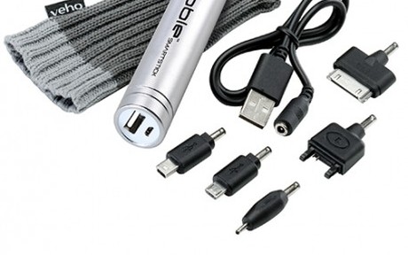 61% popust na potovalni polnilec Pebble Smartstick znam - Kuponko.si