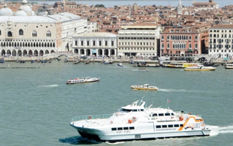 HUDA CENA na nepozabni izlet v Benetke s katamaranom! - Kuponko.si
