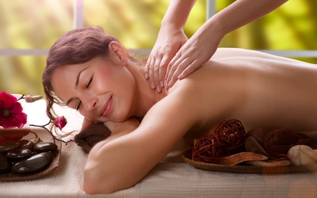 Tradicionalna tajska masaža celega telesa ali hrbta 55% - Kuponko.si