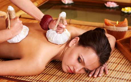 Tradicionalna tajska masaža celega telesa ali hrbta 55% - Kuponko.si