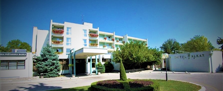 HUDA CENA za pobeg v čudovit hotel sredi mediteranske o - Kuponko.si