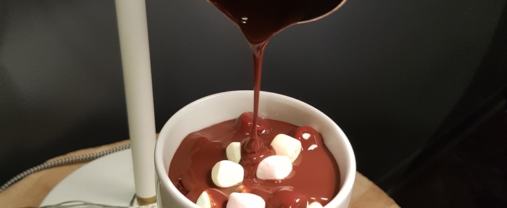 Mmmm! 60% popust na pregrešno slastno vročo čokolado in - Kuponko.si