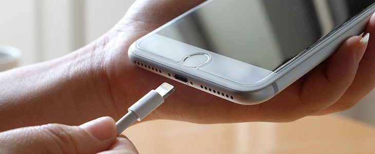 HUDA CENA za trpežni USB podatkovni kabel za iPhone v r - Kuponko.si