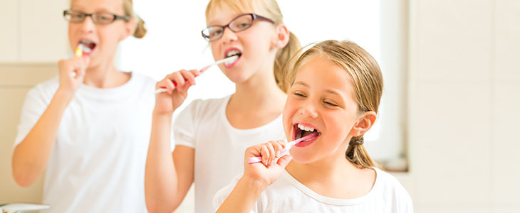 75% popust na 8 otroških nastavkov za električne zobne - Kuponko.si