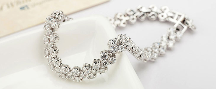 75% popust na priljubljeno Swarovski® Elegance Premium - Kuponko.si