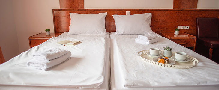 HUDA CENA za oddih v hotelu ob plaži z notranjim bazeno - Kuponko.si