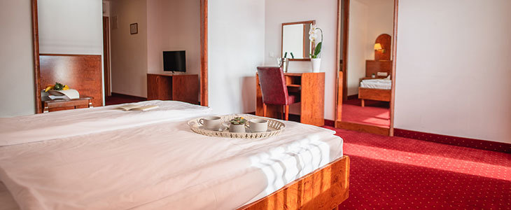 HUDA CENA za oddih v hotelu ob plaži z notranjim bazeno - Kuponko.si