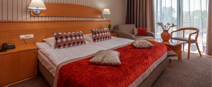 HUDA CENA za oddih z neomejenim kopanjem v hotelu z baz - Kuponko.si