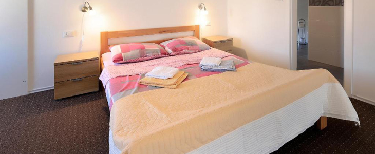 Otog Pag! HUDA CENA za bivanje v ekskluzivni apartmajsk - Kuponko.si