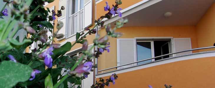 HUDA CENA za popolne počitnice v sodobnih apartmajih v - Kuponko.si