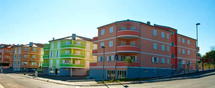 HUDA CENA za popolne počitnice v sodobnih apartmajih v - Kuponko.si