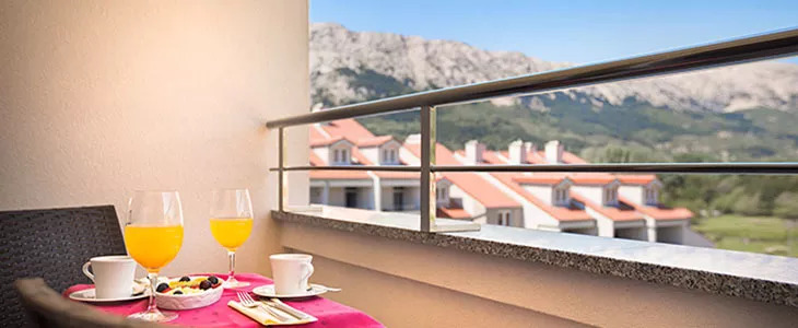 2 otroka bivata brezplačno!HUDA CENA za oddih s polpenz - Kuponko.si