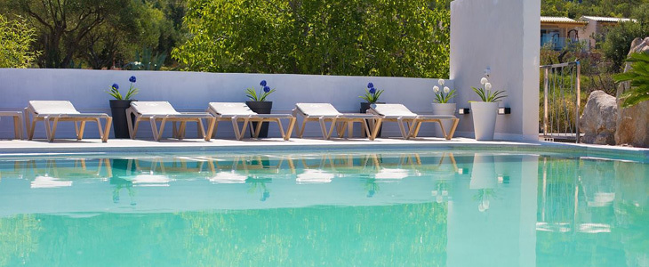 Otok Krk! HUDA CENA za oddih v hotelu z zunanjim bazeno - Kuponko.si