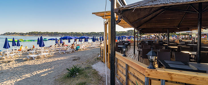 HUDA CENA za morski oddih v hotelu na peščeni plaži in - Kuponko.si