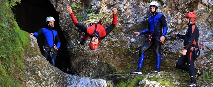 HUDA CENA za zabavno 3-4 urno canyoning avanturo po sot - Kuponko.si