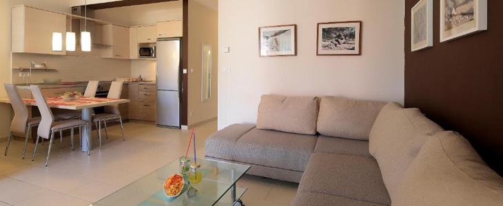 Otog Pag! HUDA CENA za bivanje v ekskluzivni apartmajsk - Kuponko.si