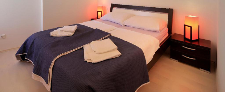 Otog Pag! HUDA CENA za bivanje v ekskluzivni apartmajsk - Kuponko.si