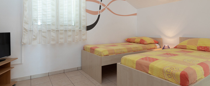 HUDA CENA za oddih v modernih apartmajih z bazenom le n - Kuponko.si