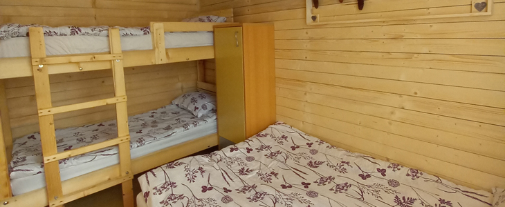 Glamping v naravi! HUDA CENA za nočitev v glamping hišk - Kuponko.si