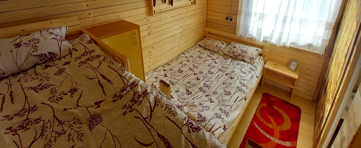Glamping v naravi! HUDA CENA za nočitev v glamping hišk - Kuponko.si