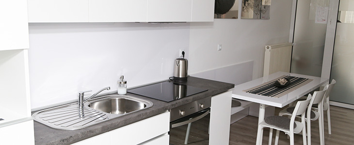HUDA CENA za najem apartmajev z neomejenim kopanjem v t - Kuponko.si