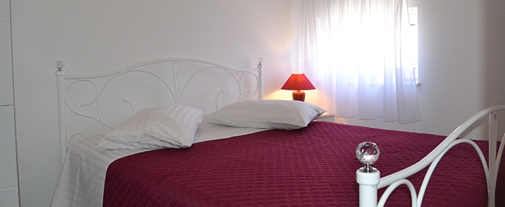 HUDA CENA za najem apartmaja s prostorno teraso v bliži - Kuponko.si