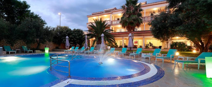 HUDA CENA za oddih na otoku Pag v hotelu z zunanjim baz - Kuponko.si