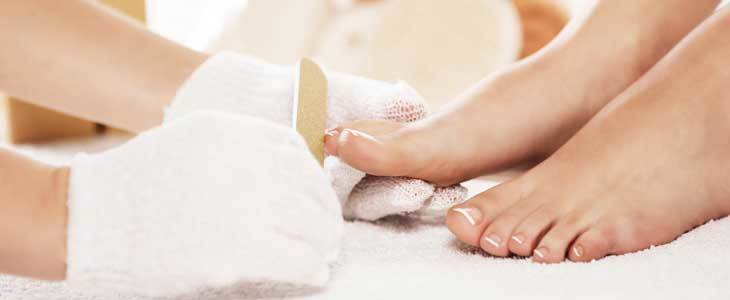 Do 62% popust na klasično pedikuro ali SPA pedikuro z l - Kuponko.si