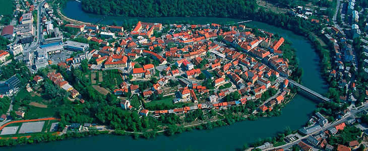 Hotel Center***, Novo Mesto: oddih z obiskom destilarne - Kuponko.si