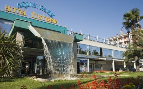 HUDA CENA na oddih v Aquapark Hotelu Žusterna s polpenz - Kuponko.si