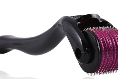 Iglični valjček Rollerstar za obraz s 540 mikroiglicami Iglični valjček Rollerstar za obraz s 540 mikroiglicami
