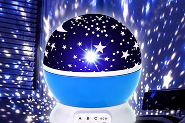 Vrteči projektor zvezdno nebo s 7 LED barvami Vrteči projektor zvezdno nebo s 7 LED barvami