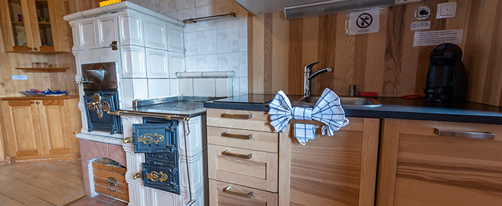 Velika planina resort, najem pristne koče - Kuponko.si