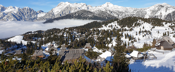 Velika planina resort, najem pristne koče - Kuponko.si