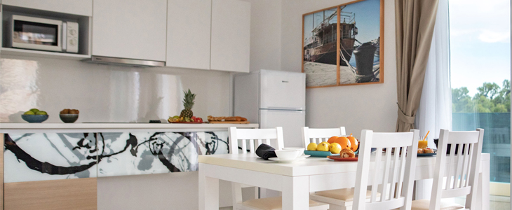 City Beach Apartments, Makarska: mega oddih,silvestrovo - Kuponko.si