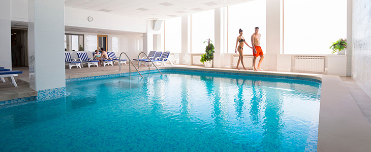 Hotel Istra Opatija, morski oddih z bazenom - Kuponko.si