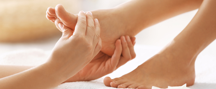 Salon Pedipet: 40-minutna refleksna masaža stopal - Kuponko.si