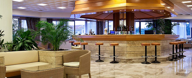 Cephalonia Palace**** na otok Kefalonija v Grčiji - Kuponko.si