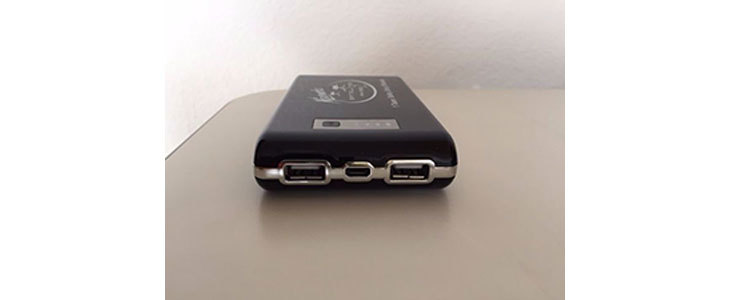 Univerzalna Power bank baterija za polnjenje 2 naprav - Kuponko.si
