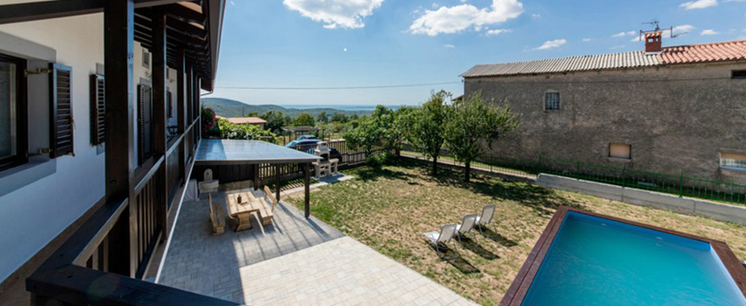 Vila Sistiana Kras, najem luksuzne vile z bazenom - Kuponko.si