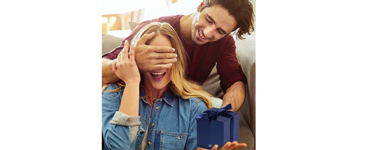 GiftBox darilna škatla z ogrlico in vrtnico - Kuponko.si