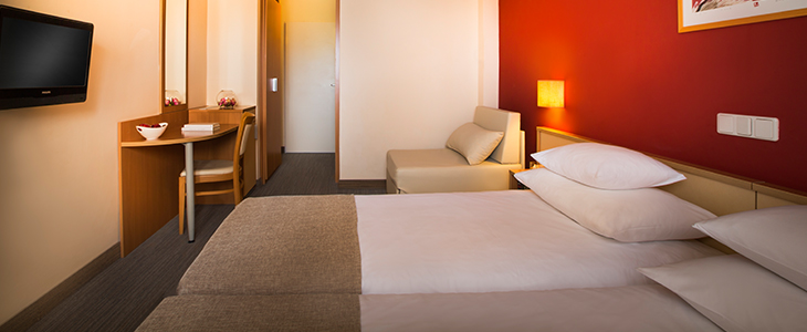 Valamar Koralj Sunny Hotel 3*, Krk: pomladni oddih - Kuponko.si