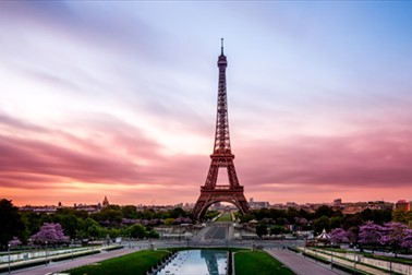 M&M Turist: 5-dnevni izlet v romantični Pariz M&M Turist: 5-dnevni izlet v romantični Pariz
