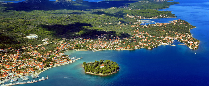  Villa Stari dvor 3* Ugljan: oddih s polpenzionom - Kuponko.si